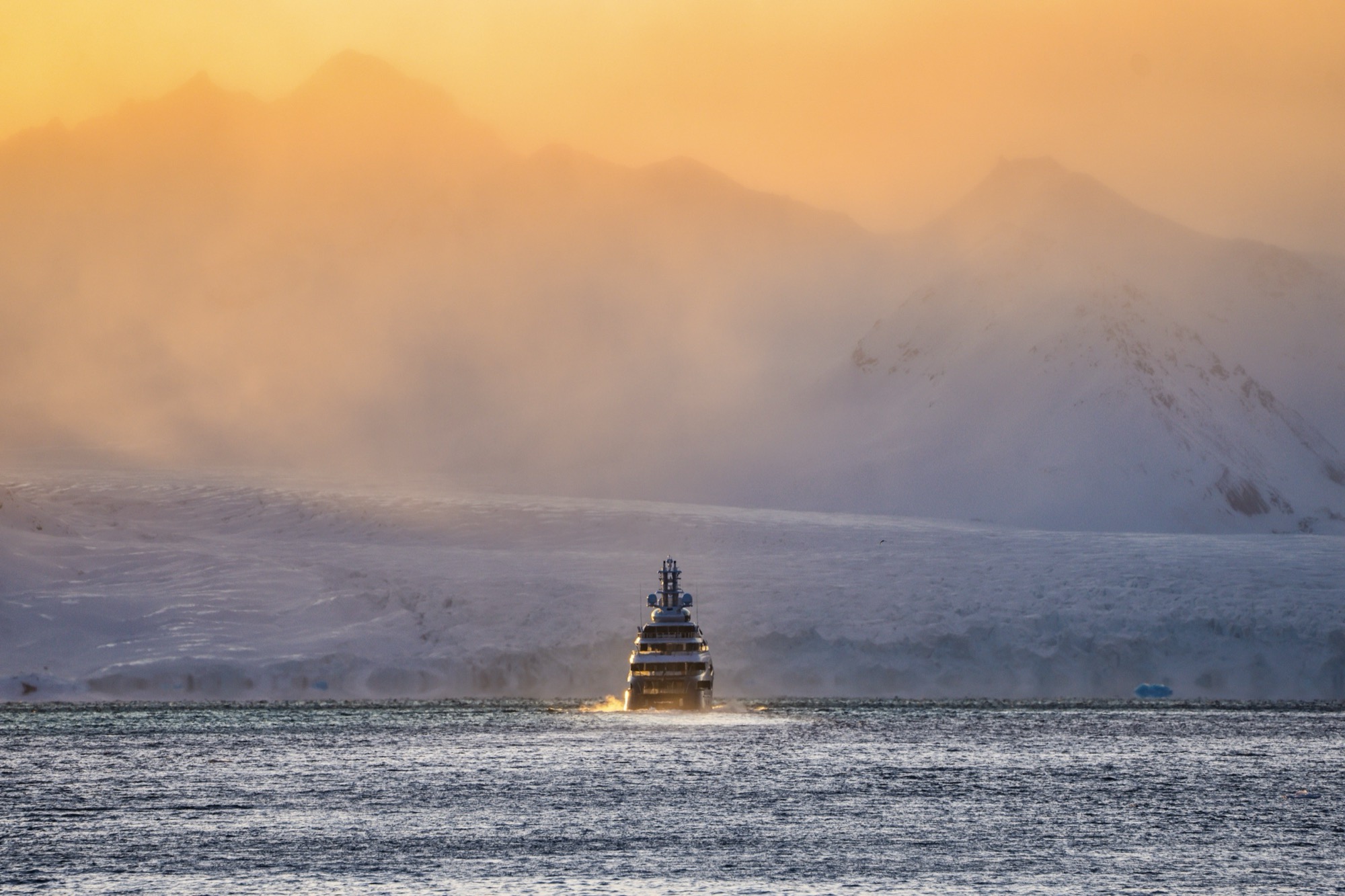 Svalbard midnight sun from M/Y La Datcha — Stein Studios, Ep.01